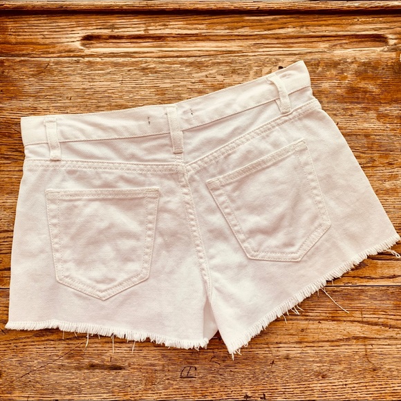 Forever 21–Studded White Denim Cut-Off Shorts - Picture 5 of 7